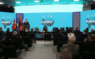 NË KOSOVË U MBAJT PANELI “HISTORIA, SHOQËRIA DHE BESIMI NË…