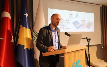 Në Prizren u promovuan veprat e reja mbi Historinë e…