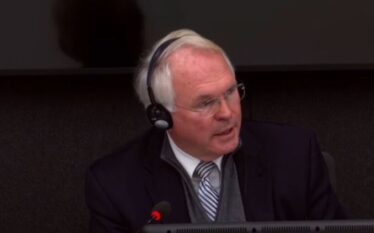 Christopher Hill: Rexhep Selimi ishte nga Grupi i Drenicës, përfaqësonte…