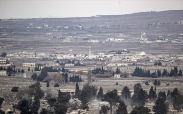 Ushtria izraelite bastis zonën rurale të provincës Kuneitra të Sirisë…