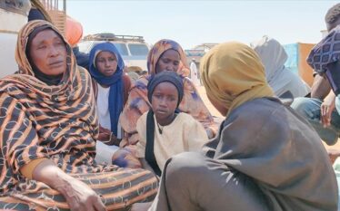 Kryqi i Kuq bën thirrje për “mbrojtje” të qytetit sudanez…