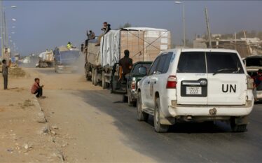 Numër i kufizuar kamionësh me ndihma vazhdojnë të hyjnë në…