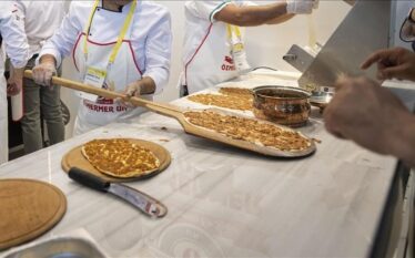 Lahmaxhuni, specialiteti tradicional turk, merr regjistrimin e treguesit gjeografik nga…