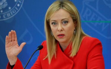 Meloni: Marrëveshja e Trumpit për naftën ruse, vendim “shumë i rrezikshëm”