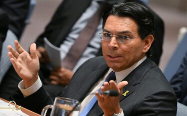 “Tani do të heshtni, ju dhe raporti juaj”: Ambasadori izraelit&hellip;