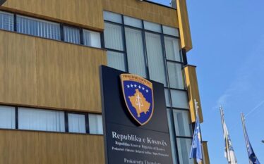 Prokuroria: E pandehura dyshohet se kreu vrasjen në Ferizaj, u&hellip;
