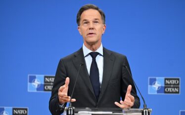 Rutte: KFOR do të ketë mes 3.000 dhe 3.500 trupa&hellip;