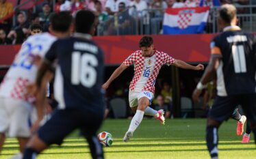 Kroacia mposht Panamanë 1-0 dhe mban gjallë shpresat për kualifikim