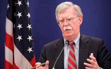 Ish-këshilltari i Trumpit, Bolton, pranon fajësinë në çështjen e dokumenteve&hellip;