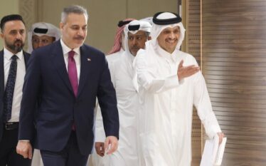 Kryediplomatët e Turqisë dhe Katarit diskutojnë bisedimet Iran-SHBA