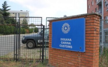 Dogana e Kosovës kalon 1 miliard euro të hyra, rekord&hellip;