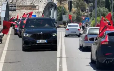 Sot protesta kombëtare, diaspora mbërrin në Shkodër – me këngë&hellip;