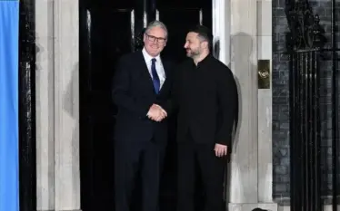 Zelenskyy dhe Starmer diskutojnë në Kiev mbi bashkëpunimin ushtarak