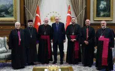 Presidenti Erdogan pret delegacion të peshkopëve katolikë në Turqi