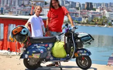 Babai dhe djali tij nisin një turne botëror nga Australia&hellip;