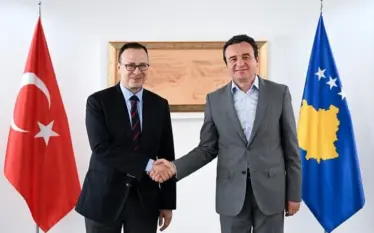 Kryeministri në detyrë Kurti priti në takim lamtumirës ambasadorin e&hellip;