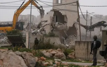 Palestina paralajmëron për planet izraelite të vendbanimeve për të marrë&hellip;