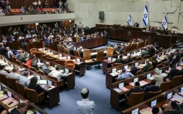 Knesseti izraelit avancon projektligjin për ndalimin e ezanit përmes altoparlantëve