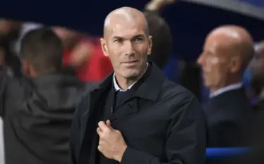 Zidane pritet të marrë pagë të “çmendur” te Franca