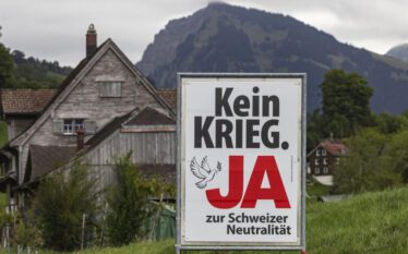 Zvicra voton në referendum për neutralitetin: Mund të ndikohen sanksionet ndaj Rusisë dhe bashkëpunimi me NATO-n