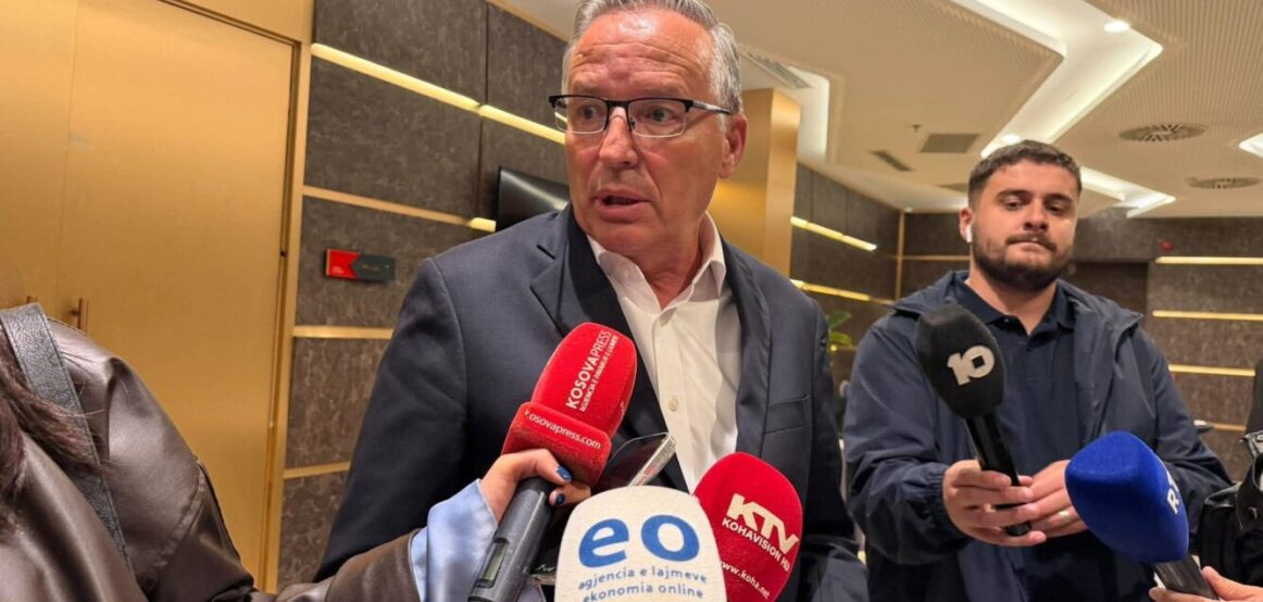 Hamza pas mbledhjes së Këshillit Drejtues: PDK kërkon mbështetje institucionale për mbrojtjen në Hagë
