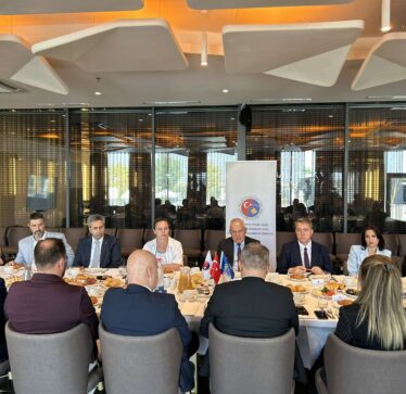 OTKT diskuton me Ministrin e Punëve të Brendshme Xhelal Sveçla për procedurat administrative me të cilat përballen investitorët