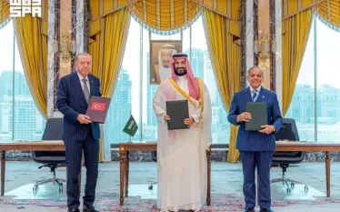 Nga Turqia paralajmërohet zgjerimi i “NATO-s myslimane”: Në aleancën ushtarake me Arabinë Saudite dhe Pakistanin mund të përfshihet edhe Irani