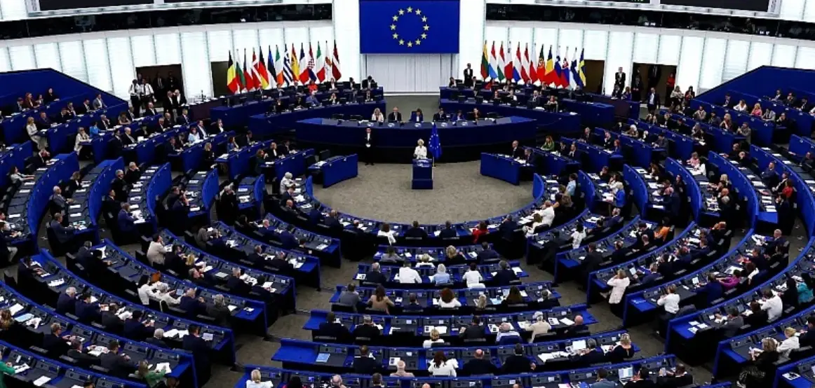 Përplasje në BE: Vendet e pasura kërkojnë uljen e buxhetit me qindra miliarda euro, anëtarët më të vegjël kundërshtojnë