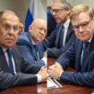 Çfarë dokumenti la Sergej Lavrov në tryezën e kryediplomatit gjerman? Wadephul e mbuloi menjëherë