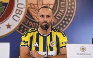 U tregua i jashtëzakonshëm mbrëmë, Muriqi futet në formacionin e&hellip;