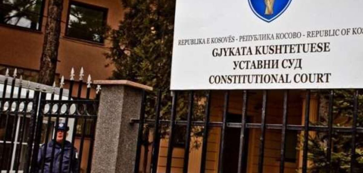 Kushtetuesja i jep të drejtë Qeverisë Kurti për zgjedhjen por  Presidenti duhet të zgjidhet deri më 6 tetor