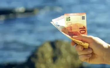 Nga janari në Mal të Zi paga minimale deri në&hellip;