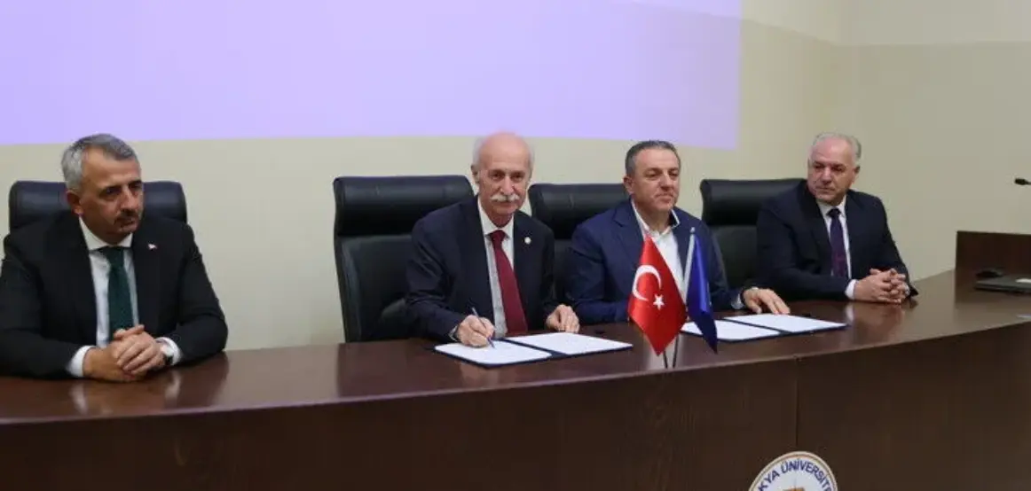 Në Turqi u nënshkrua protokoll bashkëpunimi për trajnimin profesional të punonjësve shëndetësorë nga Kosova
