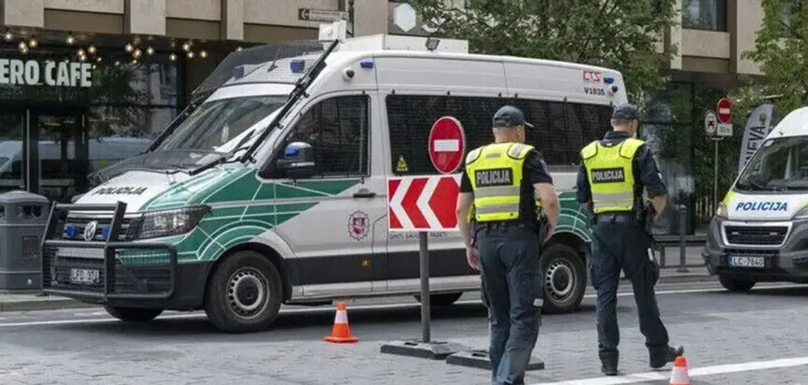 Djegia e Kuranit dhe incidenti në xhami nxisin debatin mbi migracionin në Lituani