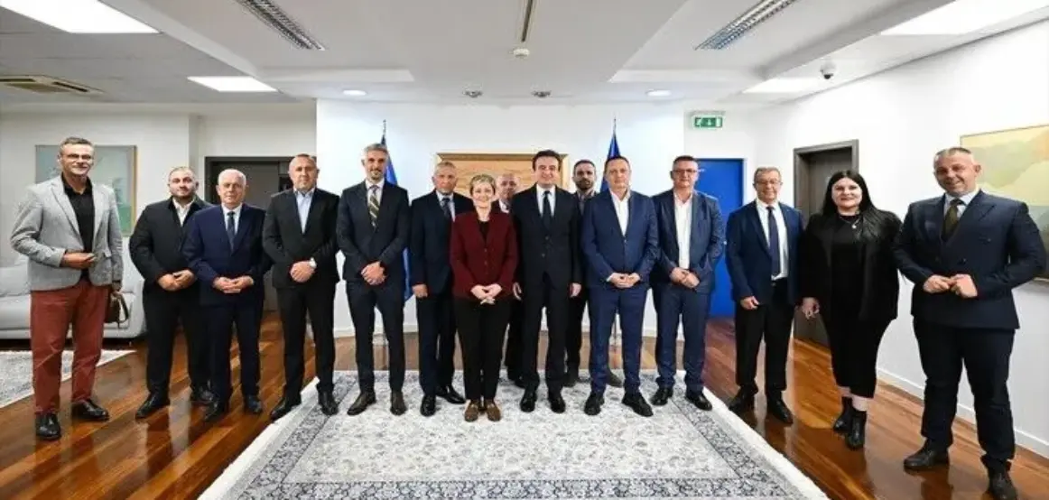 Partitë politike shqiptare të Luginës së Preshevës bashkohen për zgjedhjet e 25 tetorit në Serbi