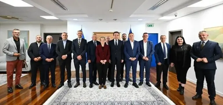Partitë politike shqiptare të Luginës së Preshevës bashkohen për zgjedhjet e 25 tetorit në Serbi