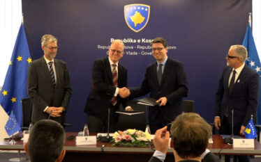 Kosova nënshkruan marrëveshje prej 41 milionë eurosh për pajisje mjekësore dhe infrastrukturë shëndetësore