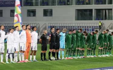 Futbollistët irlandezë ulin kokat edhe në Serbi gjatë himnit të Izraelit dhe refuzojnë shtrëngimin e duarve