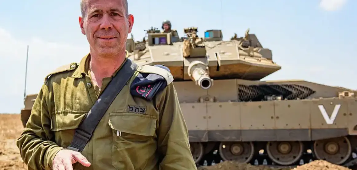 Ish-sekretari ushtarak akuzon zyrën e Netanyahut për falsifikimin e të dhënave të 7 tetorit