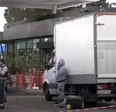 Franca heton si akt terrorist të shtënat ndaj një vajze