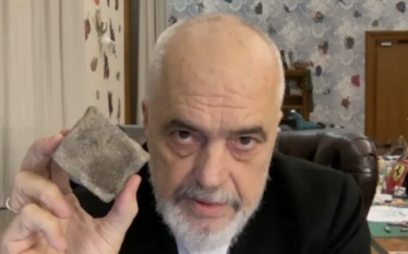 Rama pretendon se një dron me eksploziv synonte Kryeministrinë, akuzon për ndërhyrje të huaja