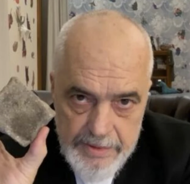 Rama pretendon se një dron me eksploziv synonte Kryeministrinë, akuzon për ndërhyrje të huaja