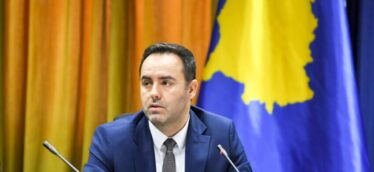 Konjufca ngre alarmin për Serbinë: Rreziku i një lufte të re duhet marrë seriozisht