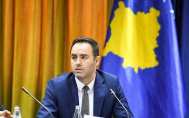 Konjufca ngre alarmin për Serbinë: Rreziku i një lufte të re duhet marrë seriozisht