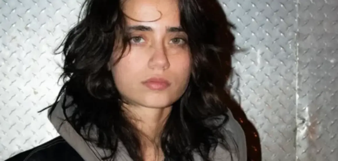 Vdes në moshën 25 vjeçare artistja e njohur kosovare Rinesa Qeriqi