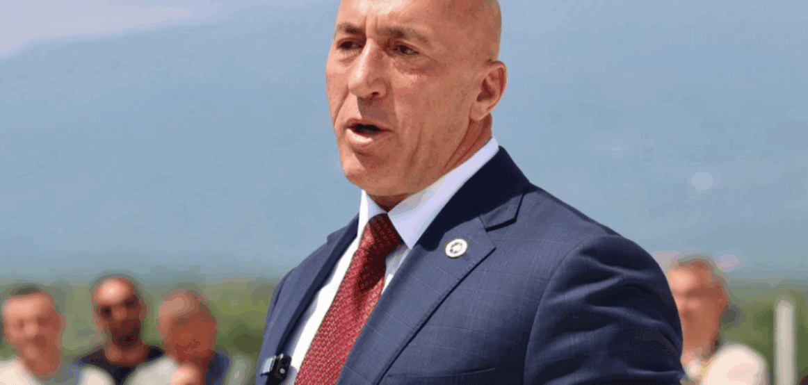 Haradinaj e lidh shkarkimin e Isufajt me sulmet e Kurtit: Po i vjen erë e keqe kësaj pune
