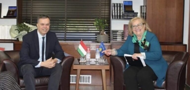 Ambasadori hungarez: Presim të forcojmë bashkëpunimin me Presidenten Shiroka-Pula