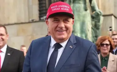 “Ne po luftojmë për mbijetesë, ndërsa ata po marrin para në Bosnjë”: Punët e njerëzve të Trumpit me Dodikun shkaktojnë stuhi në Uashington