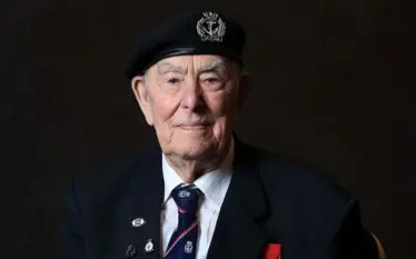 Vdes në moshën 100-vjeçare veterani i Luftës së Dytë Botërore Henry Rice, i mbijetoi një sulmi me silur