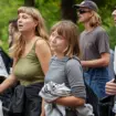 Greta Thunberg iu bashkua nxënësve francezë që protestojnë për kushtet e këqija në shkolla